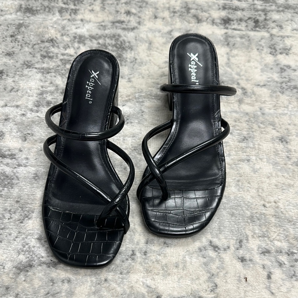 Xappeal Black Women's Strappy Sandals